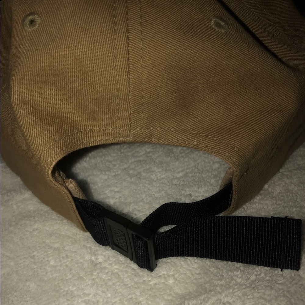 Obey strap back hat - Picture 2 of 2